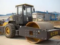 ГРУНТОВЫЙ ВИБРАЦИОННЫЙ КАТОК SEM 8220