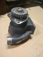 240-1307010 Насос водяной
