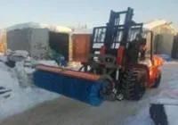 Щетка для погрузчиков подметальная 1600 с гидравлическим поворотом