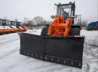 Отвал «Бабочка» с раздельным гидр. поворотом, ширина отвала 1800 мм.